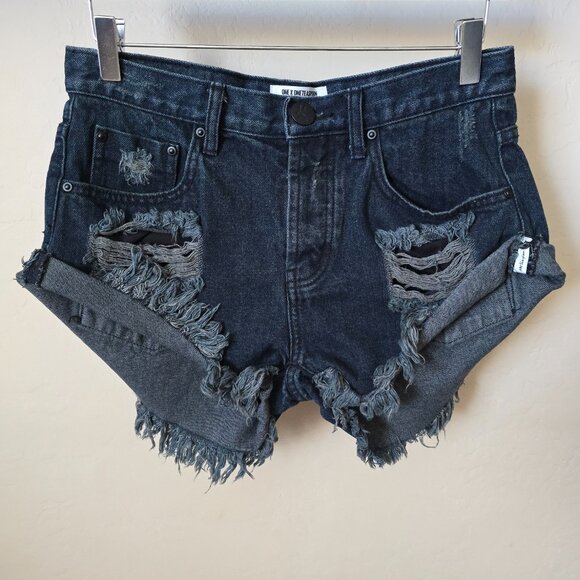 One Teaspoon Distressed Cut Off Fox Black Bandits Denim Jean Shorts - Picture 2 of 14